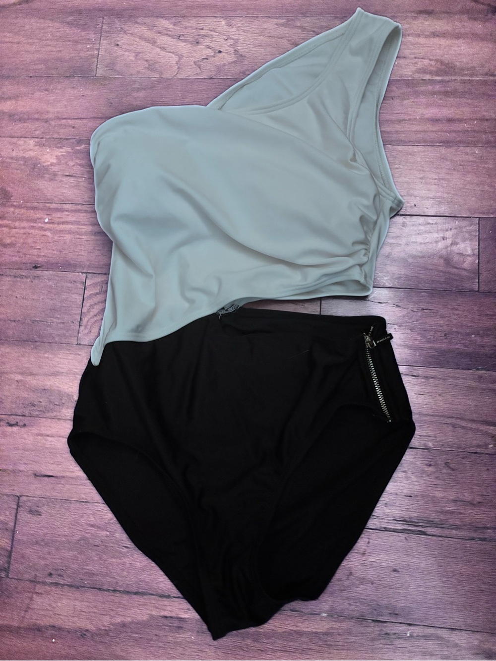 Michael Kors Asymmetric One-Shoulder One-Piece Swimsuit in White & Black - Picture 3 of 6